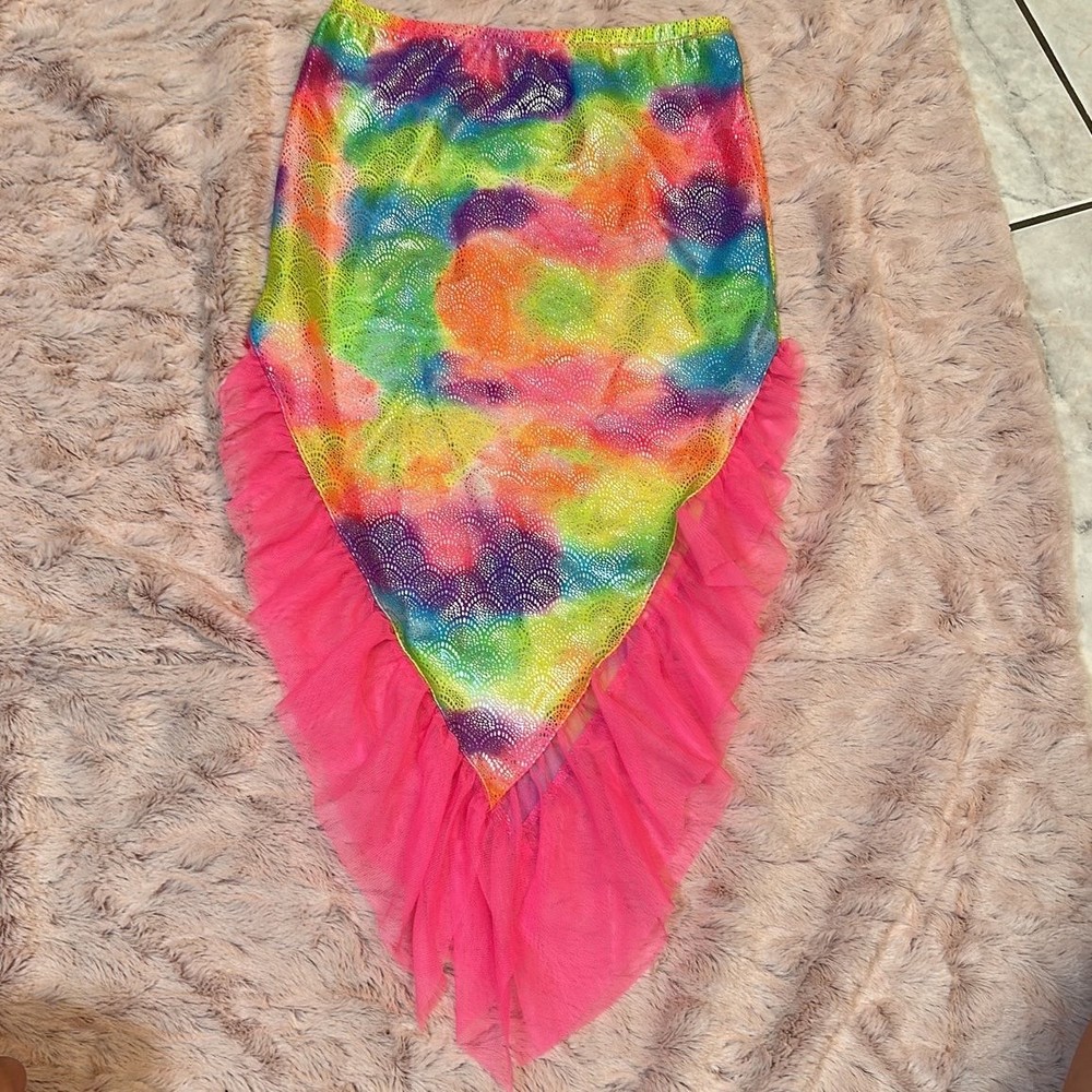 Wonder Nation Rainbow Colorful Scallop Foil V shape Mermaid Skirt 10-12